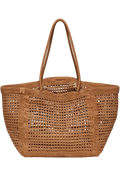 a caramel straw beach tote bag