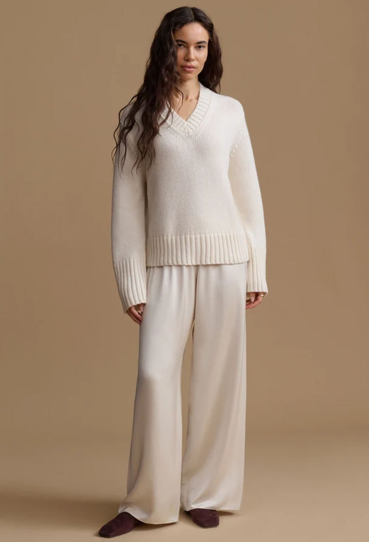 Cropped Cashmere Jet V-Neck