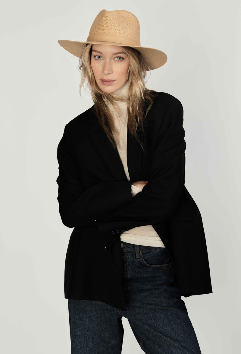 Simone Hat
