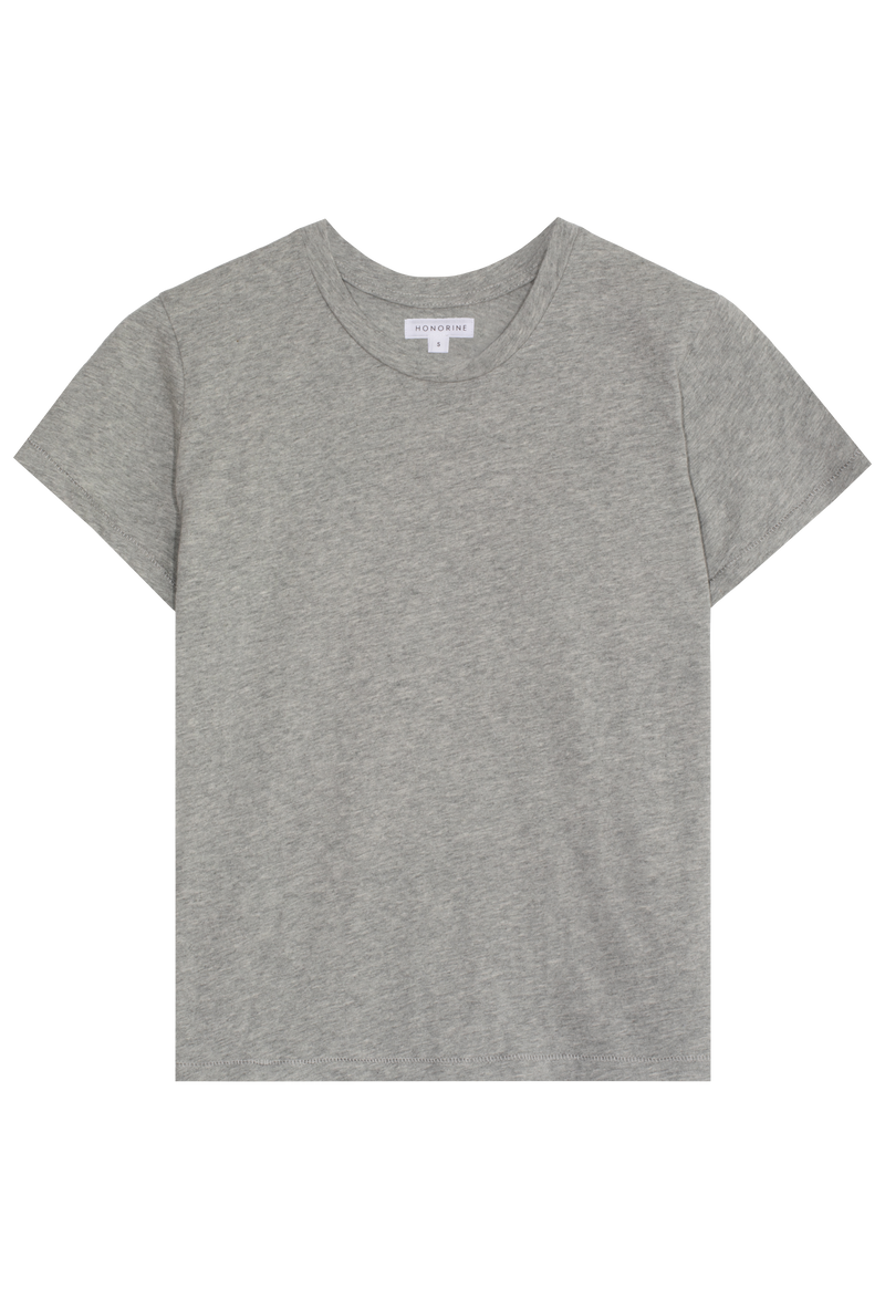 a heather grey crewneck t-shirt. transparent background.